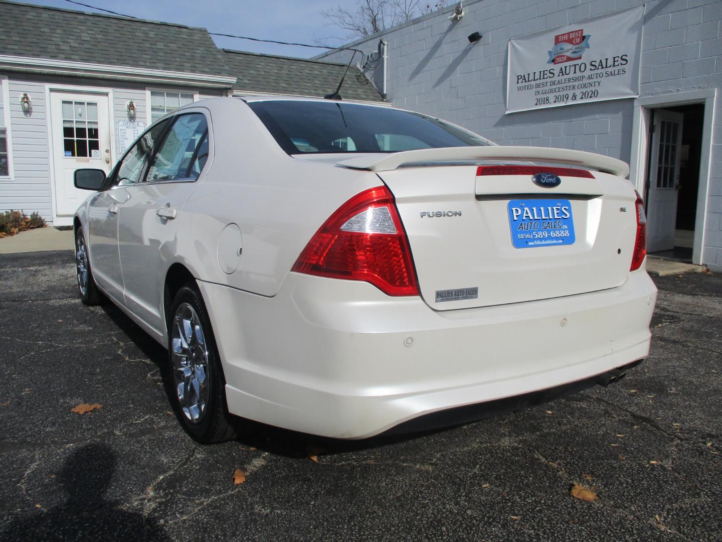 2010 WHITE Ford Fusion (3FAHP0HA0AR) , AUTOMATIC transmission, located at 540a Delsea Drive, Sewell, NJ, 08080, (856) 589-6888, 39.752560, -75.111206 - Photo#4